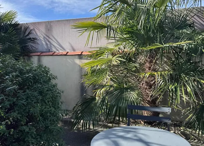 Appart-hotel Des Coquillages Kiwi Эйтре